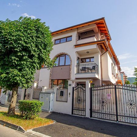 Cozy Brand New Boutique Aparthotel Braşov Dış mekan fotoğraf