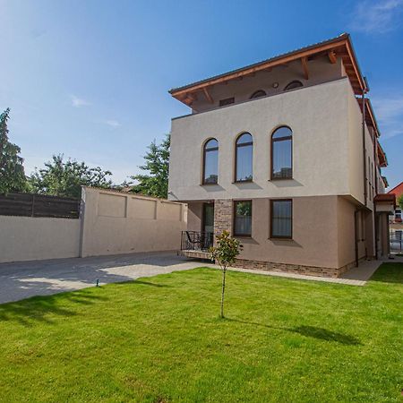 Cozy Brand New Boutique Aparthotel Braşov Dış mekan fotoğraf